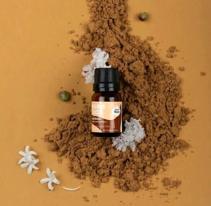 Frasco de Aceite Esencial aroma a Sandalo de la marca Sagrada Madre